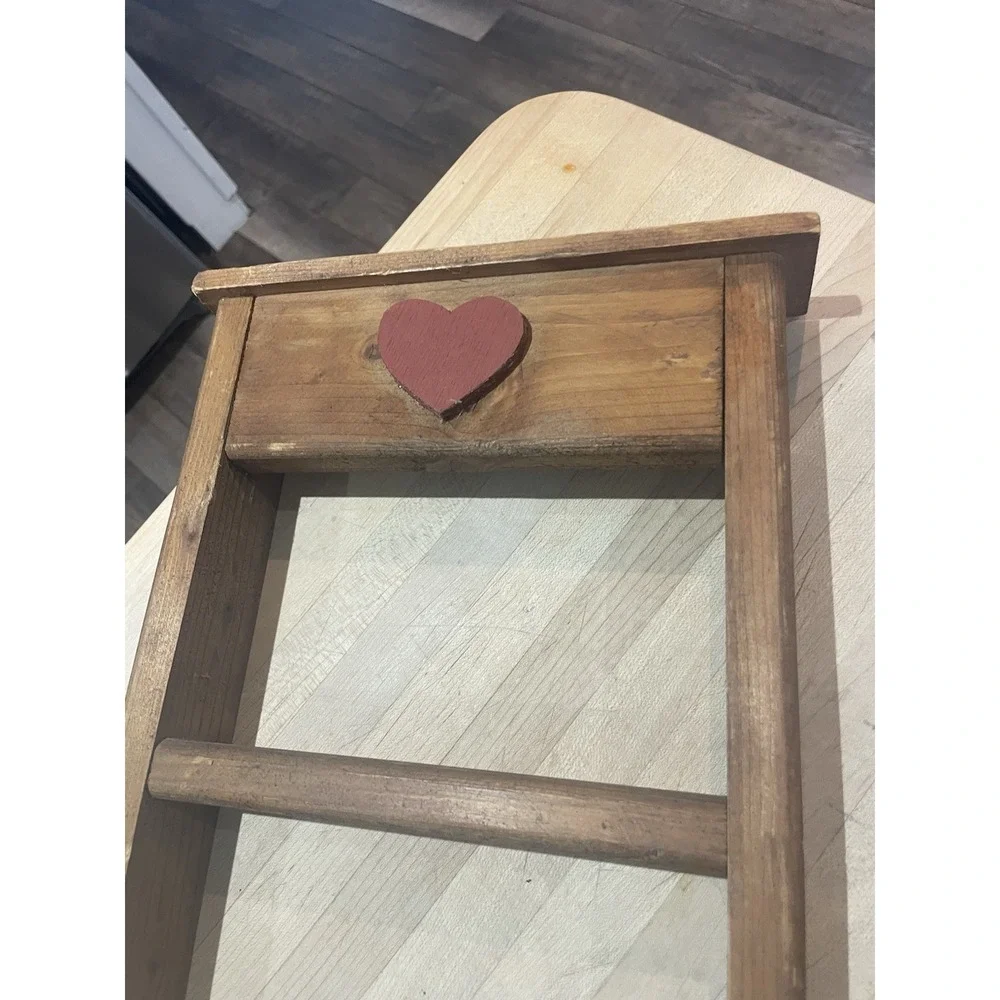 Country Red Heart Farmhouse Ladder Shelf Great Trinkets 30
